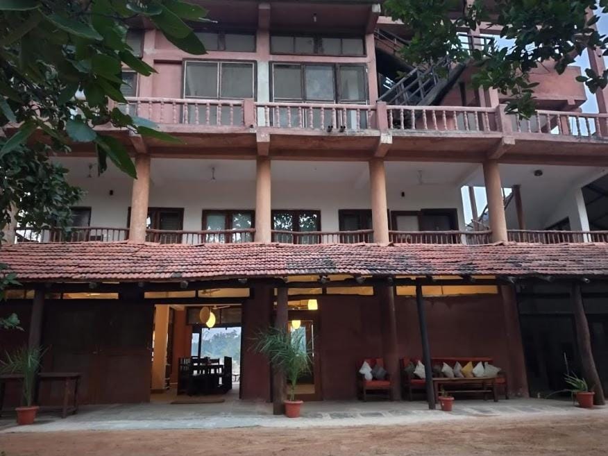 Property building, Balcony/Terrace