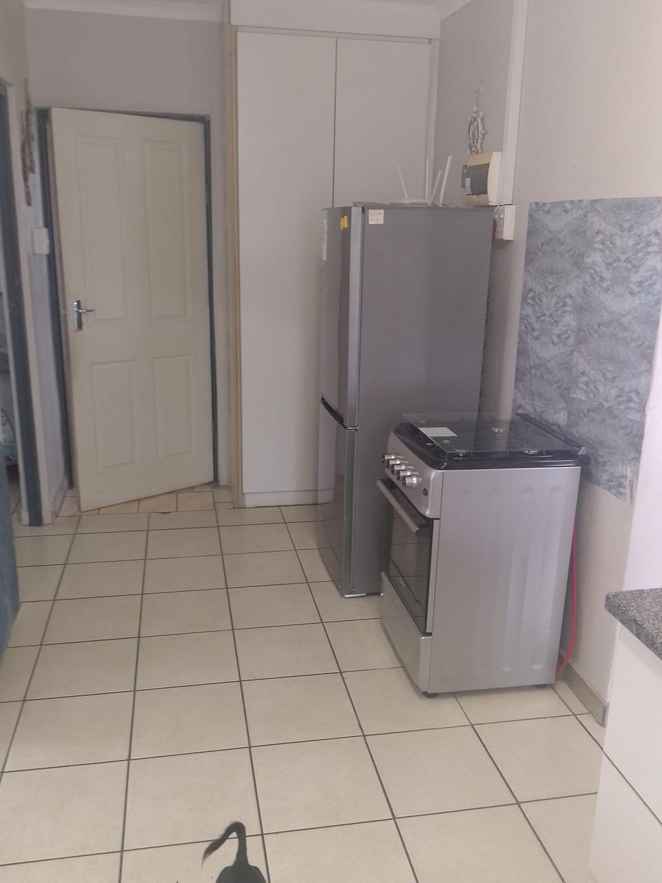 Kitchen or kitchenette, oven