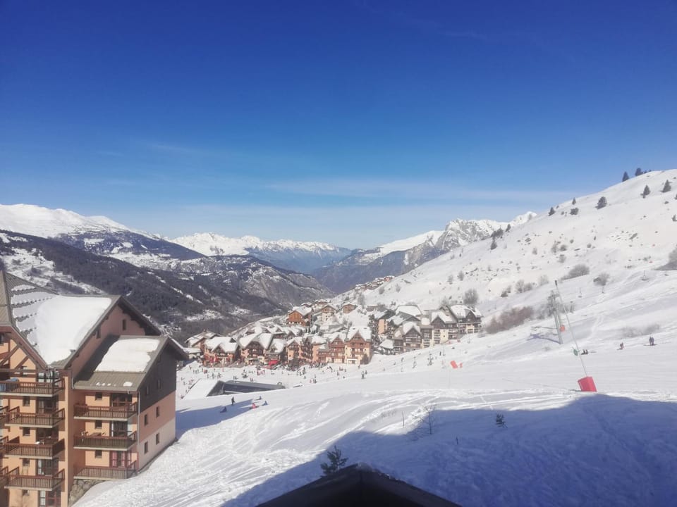 Nearby landmark, Day, Natural landscape, Winter, Balcony/Terrace, Mountain view