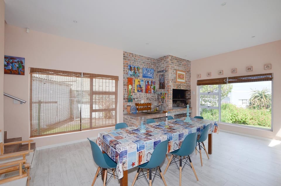 BBQ facilities, Dining area