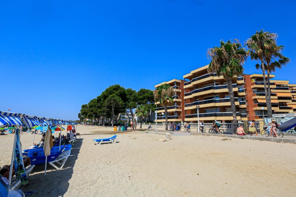 LITORAL COSTA DORADA - MAS D'EN GRAN Only families Apartment in Cambrils