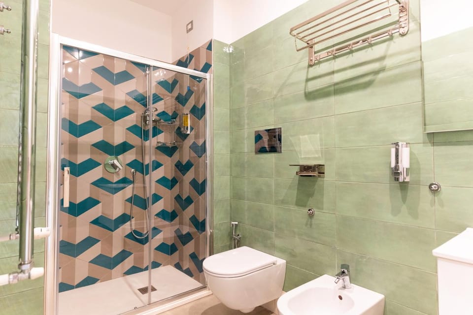 Shower, Toilet, Bathroom