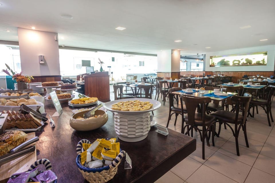 Restaurant/places to eat, Banquet/Function facilities