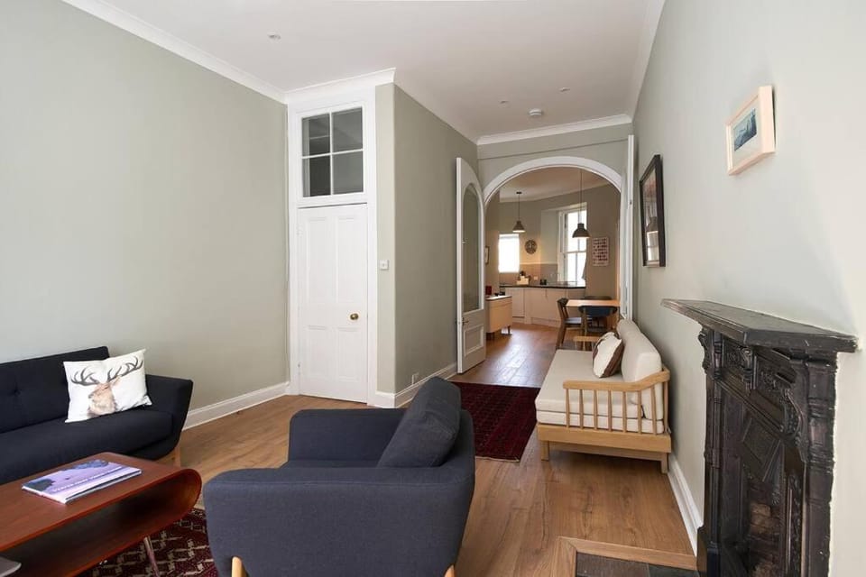 High Street - modern Scandi design apartment in the heart of the old town! Apartment in Edinburgh