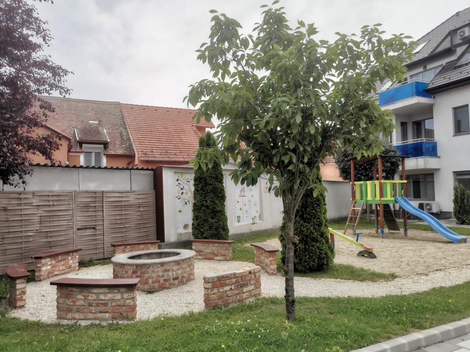 Szabó Apartman Apartment in Hungary