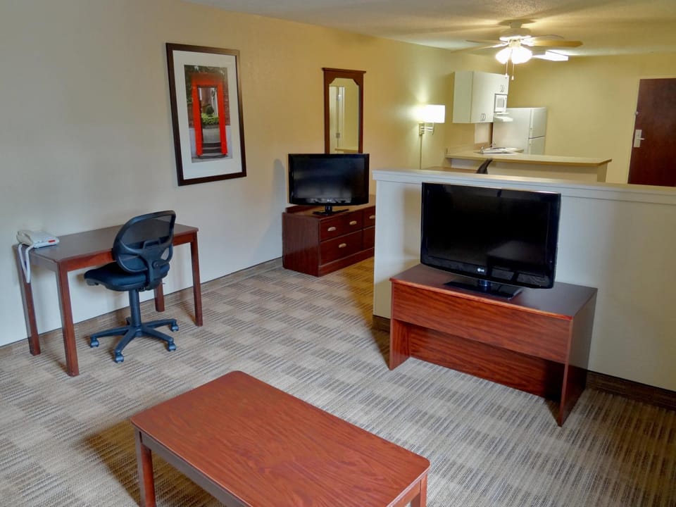 TV and multimedia, Kitchen or kitchenette