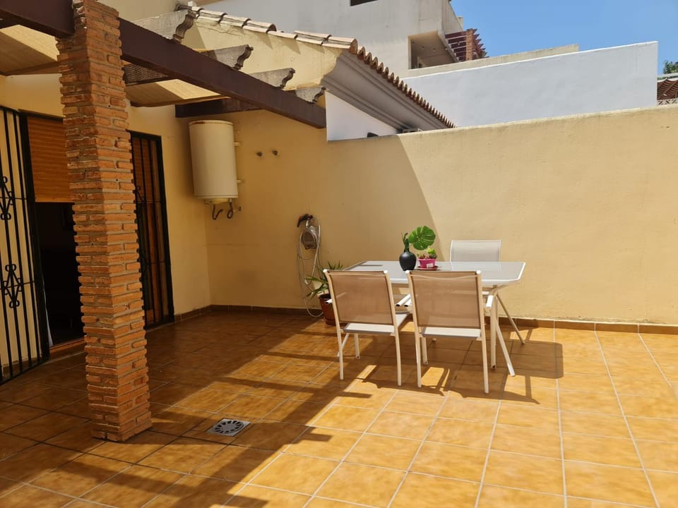 Patio, Balcony/Terrace