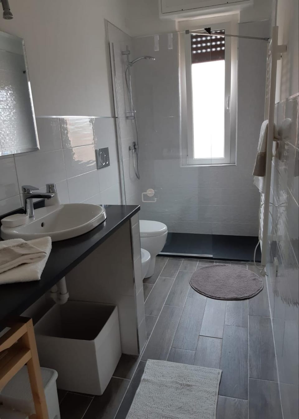 Shower, Toilet, Bathroom