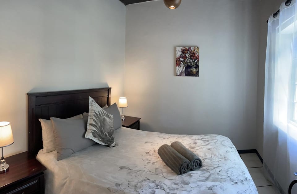 Kleine Vrede Farm Cottage Chalet in Western Cape