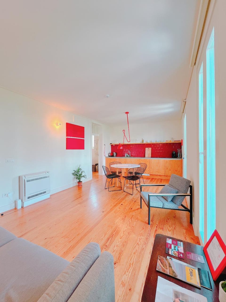 Living room, Dining area, kitchen