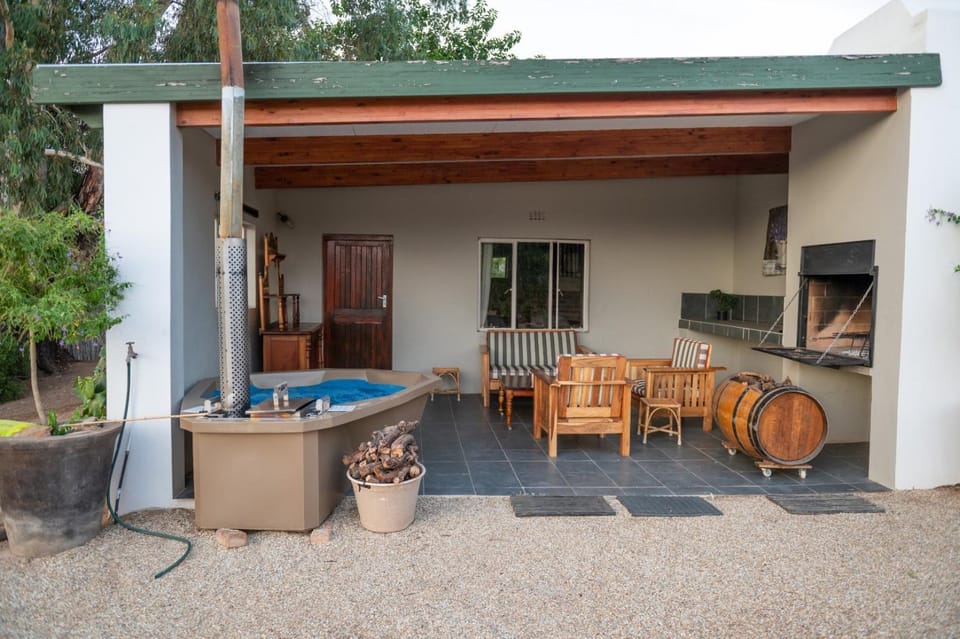 Property building, Patio, BBQ facilities, Hot Tub