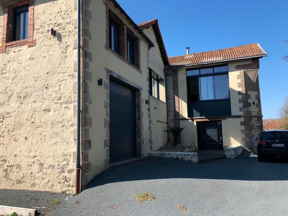 Property building, Facade/entrance