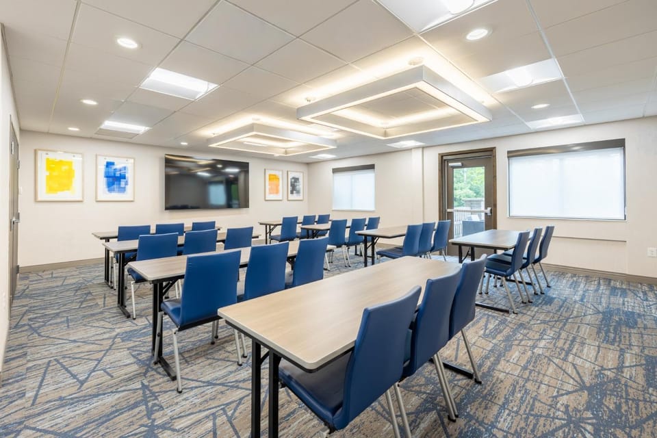 Meeting/conference room