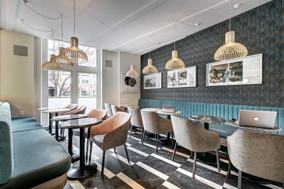 Lounge or bar