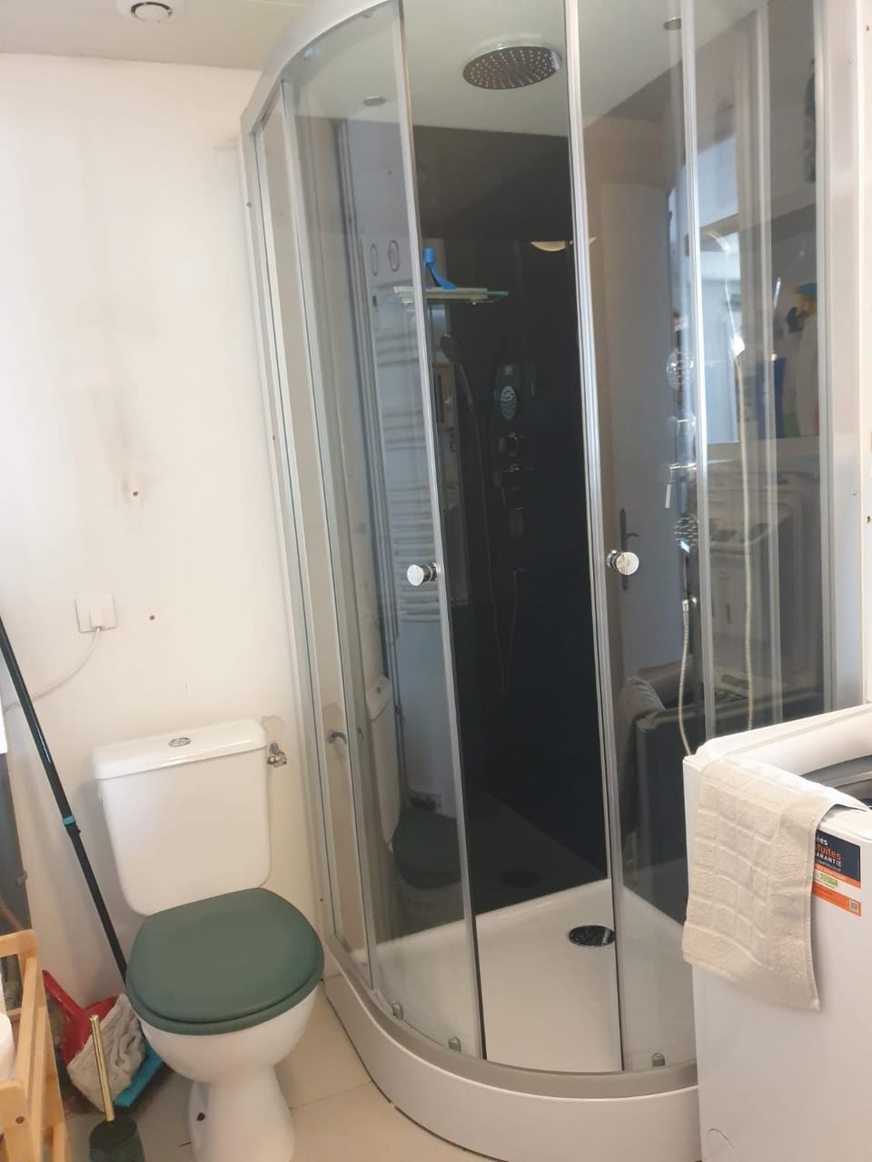 Shower, Toilet, Bathroom