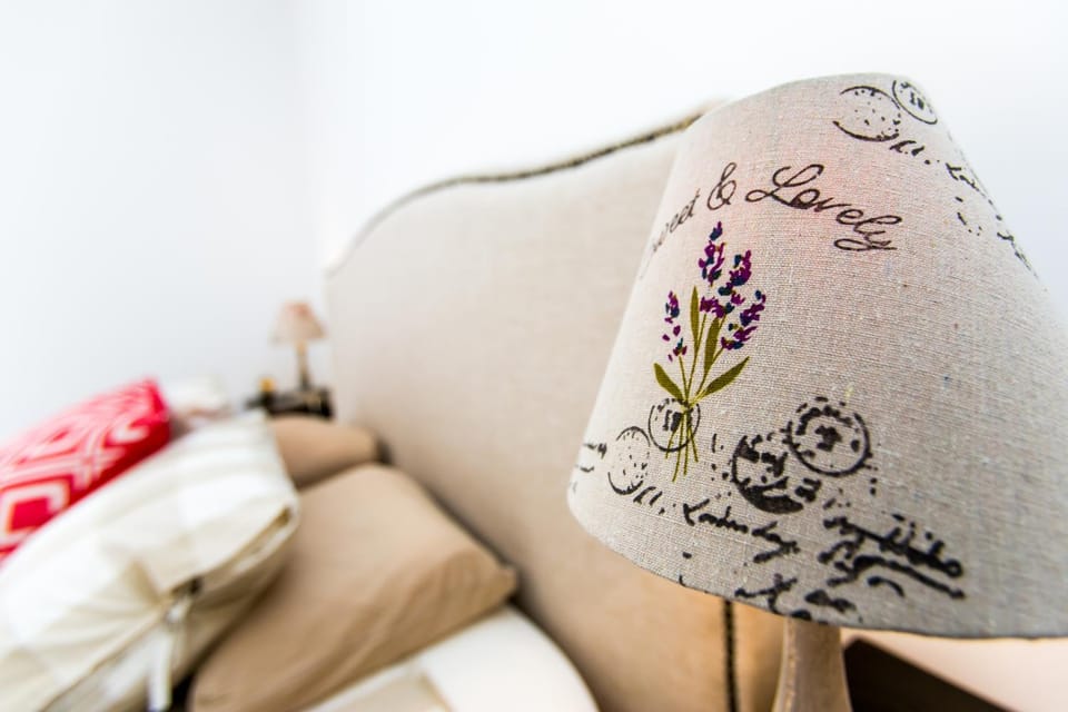 Belem! Charming 2 Bedroom Apartment w terrace, Wifi & free street parking Apartment in Lisbon