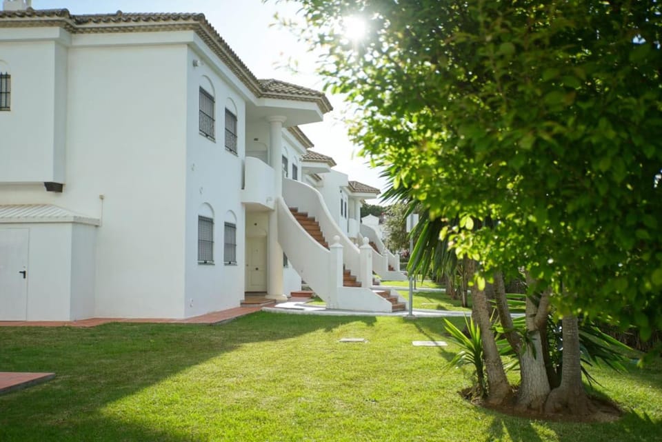 Property building, Garden