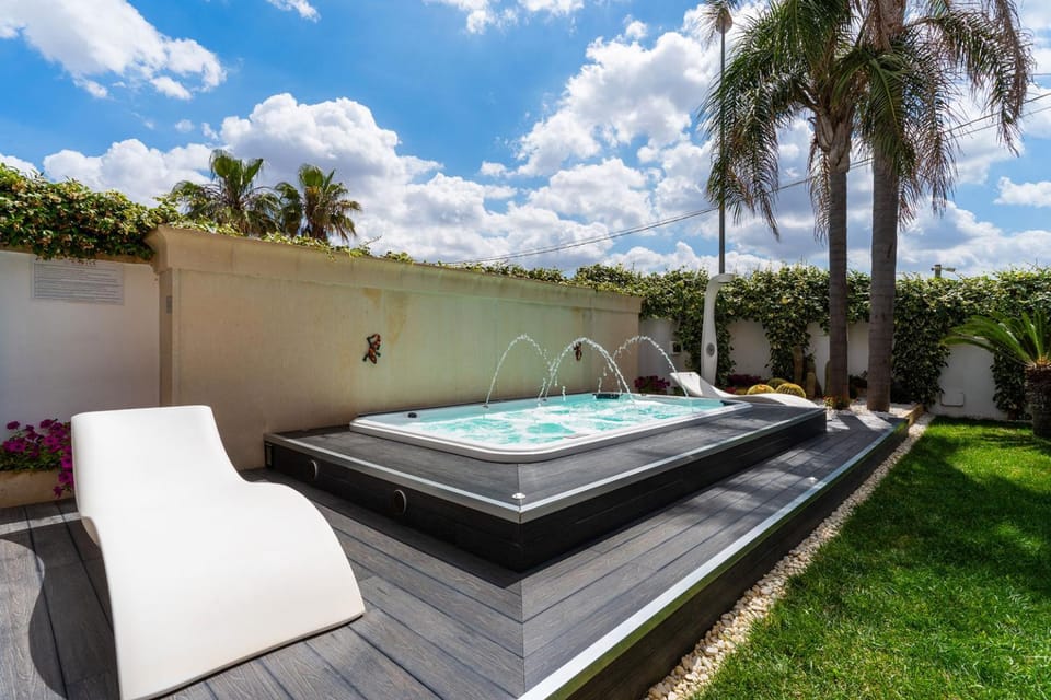 Hot Tub
