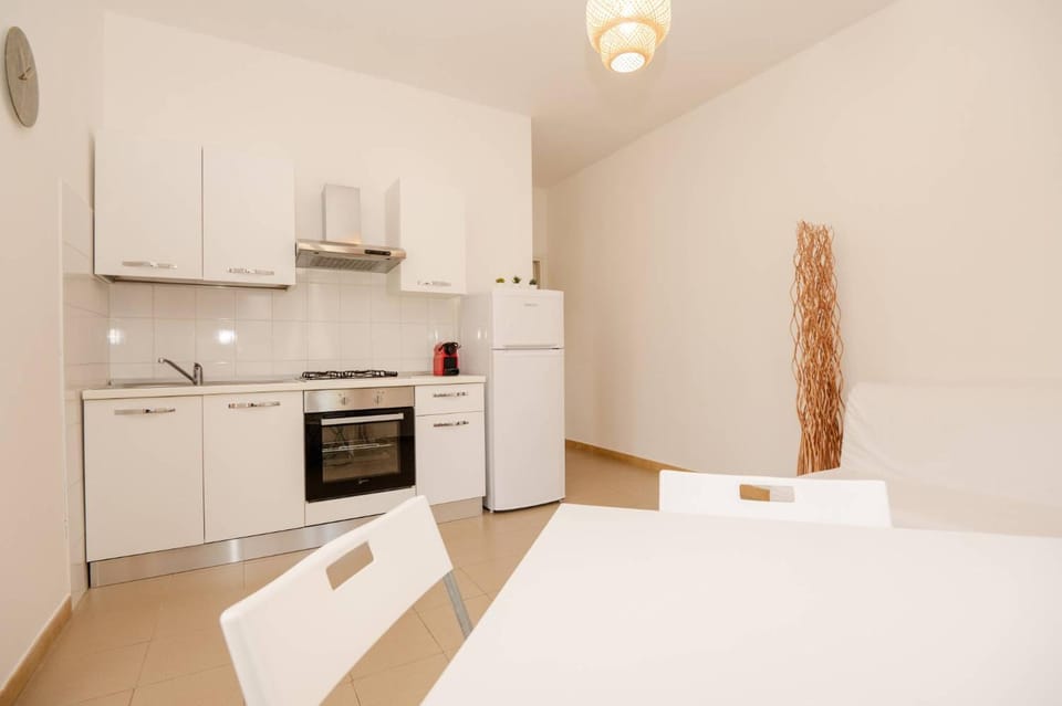 oven, kitchen