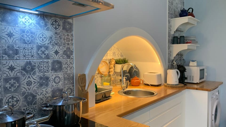 Coffee/tea facilities, Kitchen or kitchenette