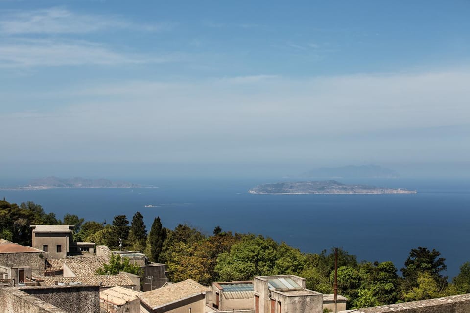 Balcony/Terrace, City view, Landmark view, Sea view