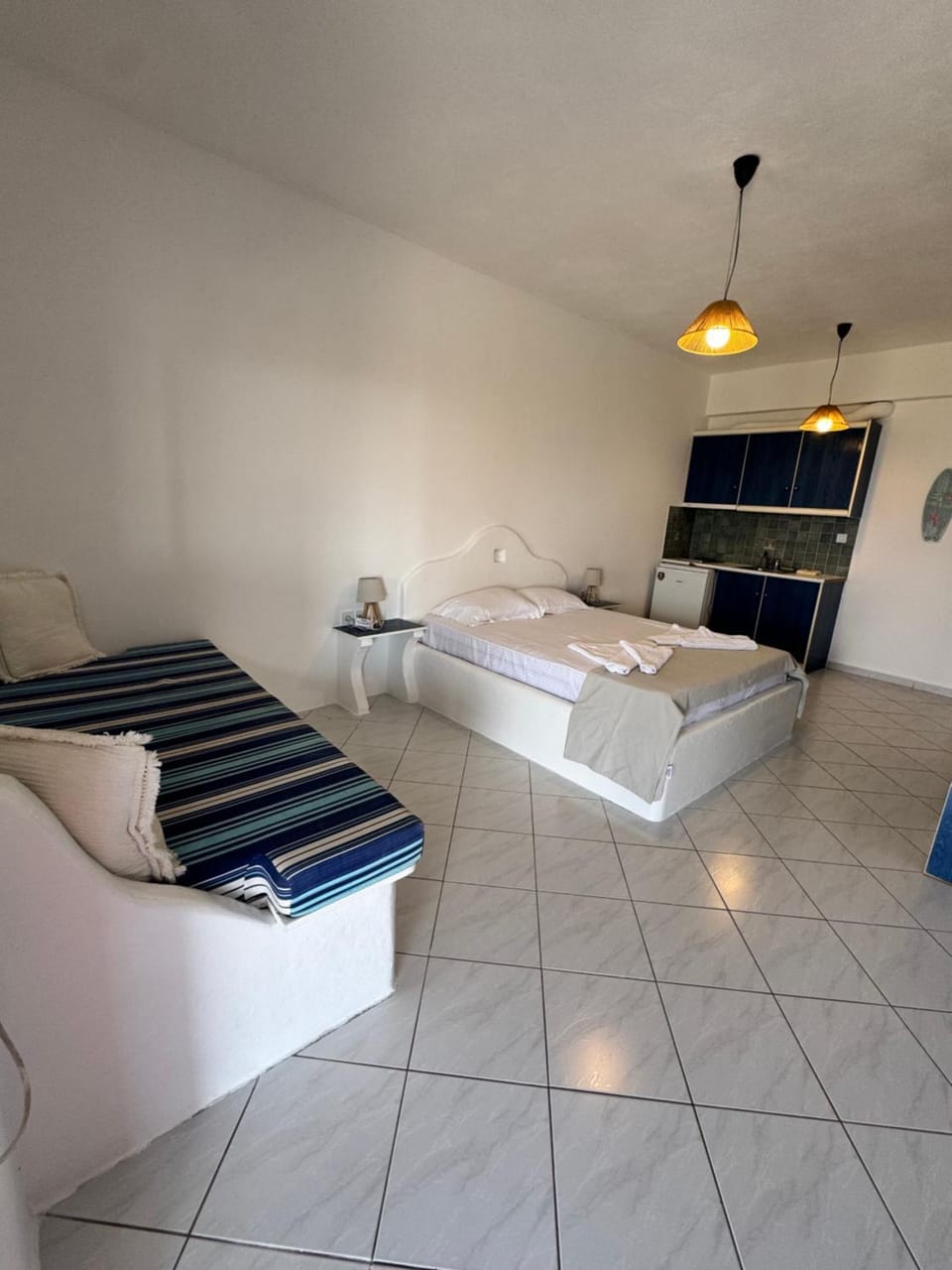 Christos rooms milos Bed and Breakfast in Milos