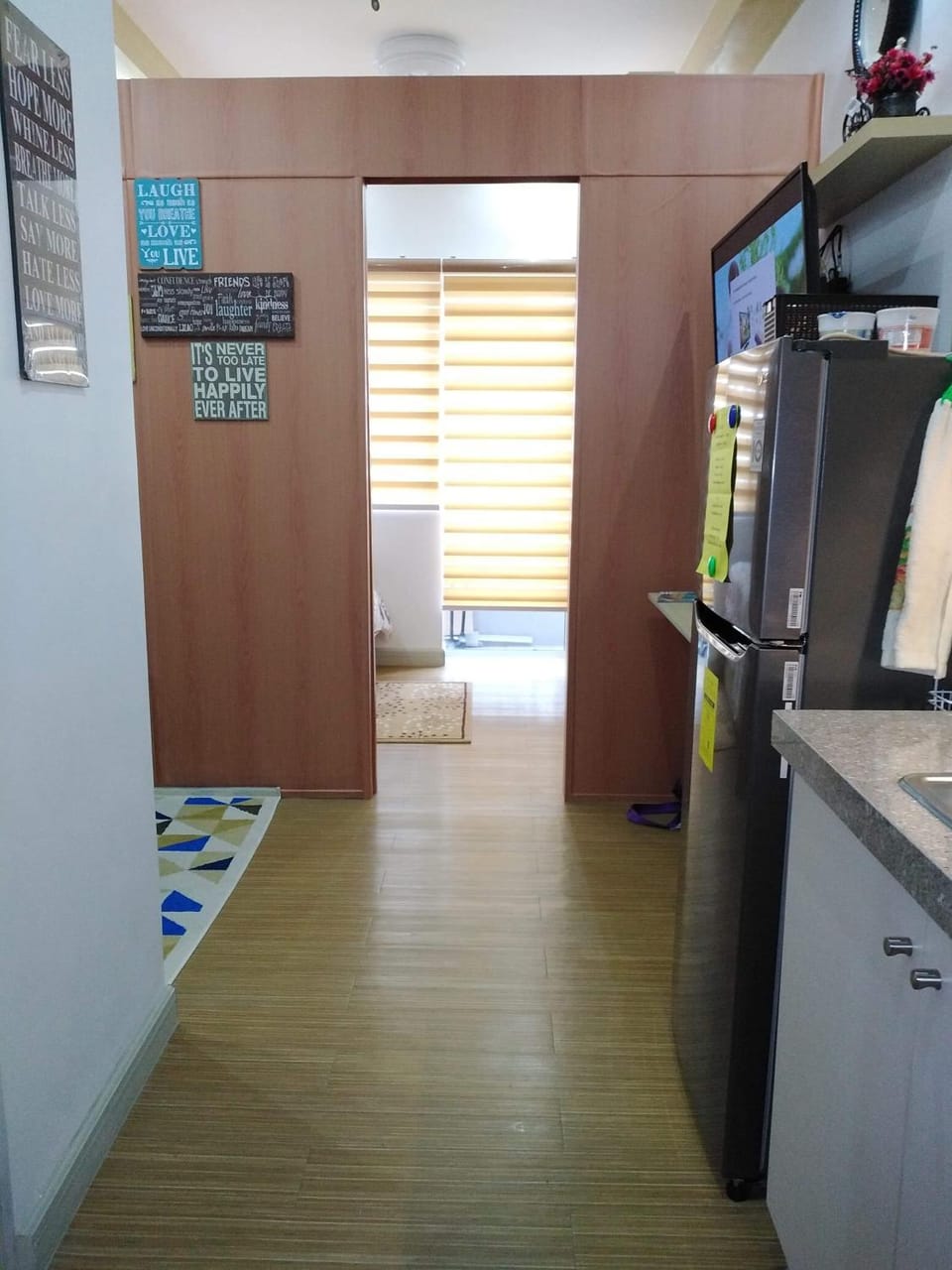 Decorative detail, Area and facilities