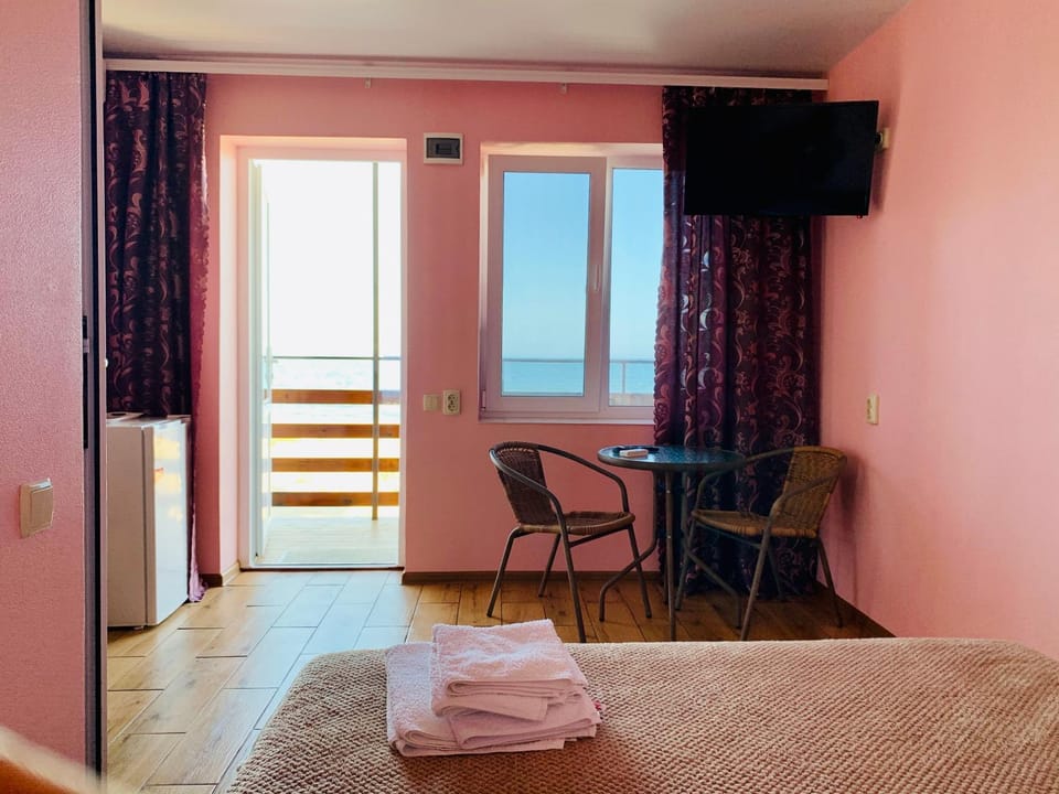 Mirage Hotel Bed and Breakfast in Odessa Oblast