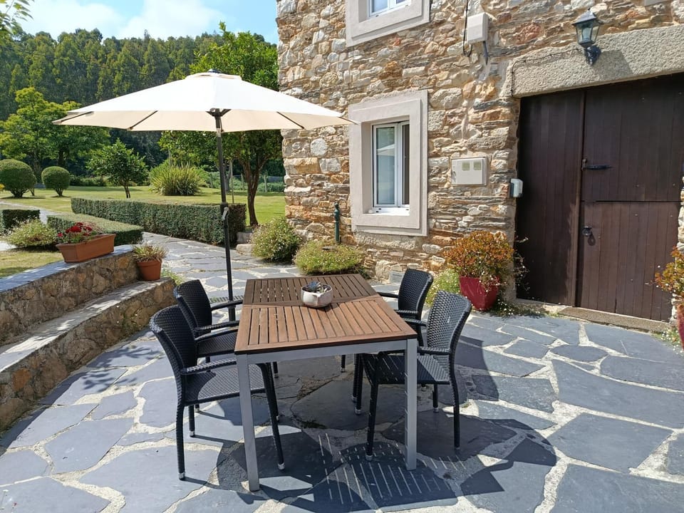 Patio, BBQ facilities, Garden, Balcony/Terrace