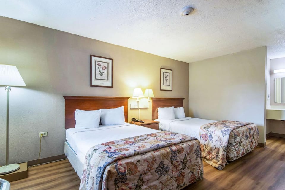 Photo of the whole room, On site