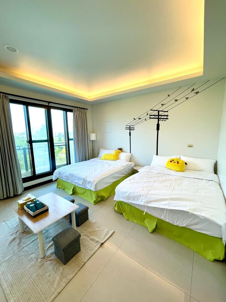 Bed, Photo of the whole room, Bedroom