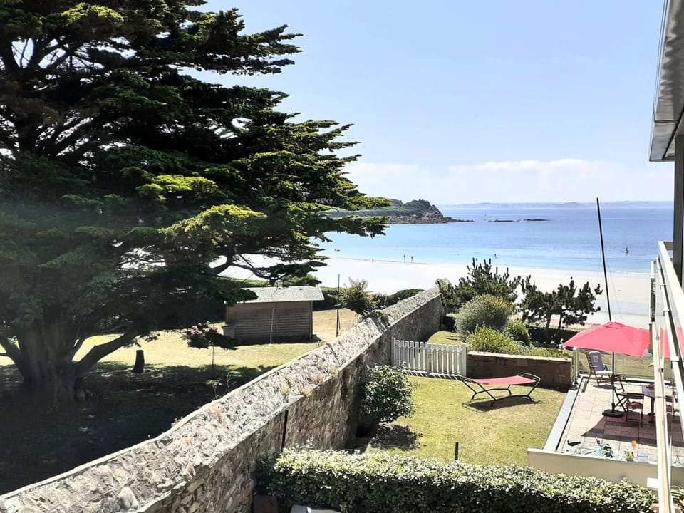 Property building, Sea view