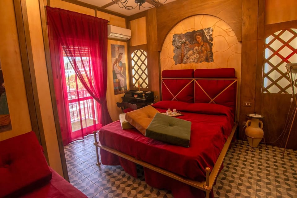Bed, Photo of the whole room