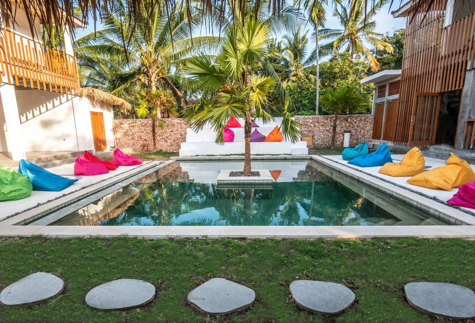 Swimming pool, Swimming pool