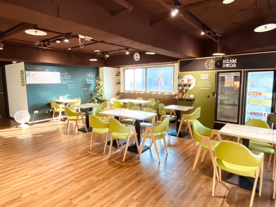 Property building, Seating area