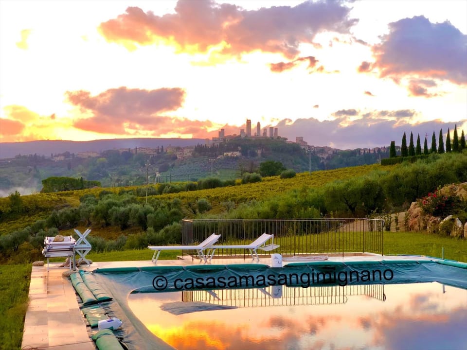 Natural landscape, Pool view, Sunset, sunbed