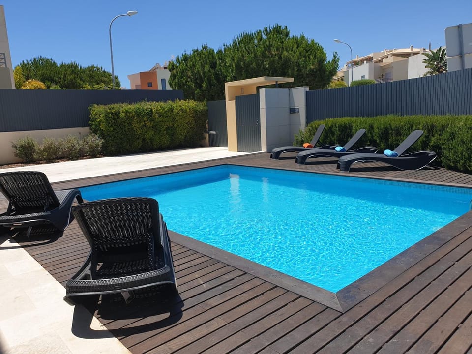 Garden, Swimming pool