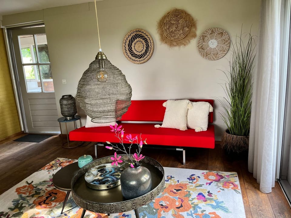 Garden, Living room, Seating area, Garden view