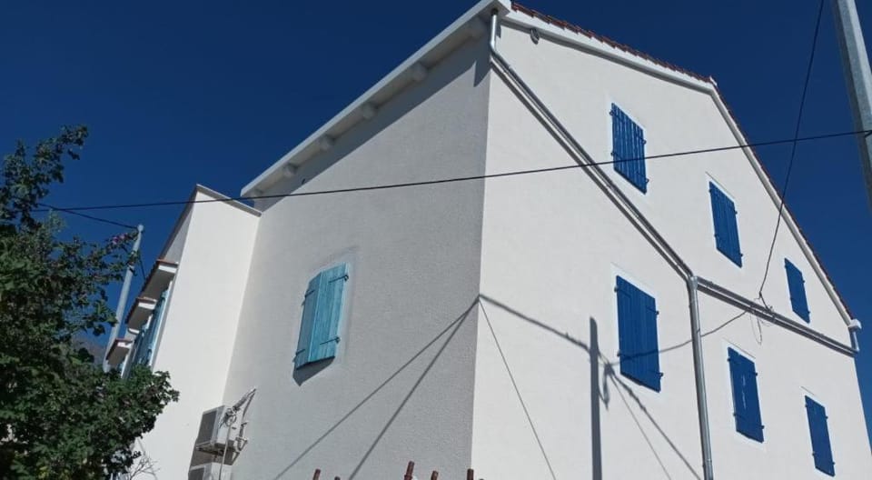 Car free island Unije Gasparini apartments Vacation rental in Primorje-Gorski Kotar County