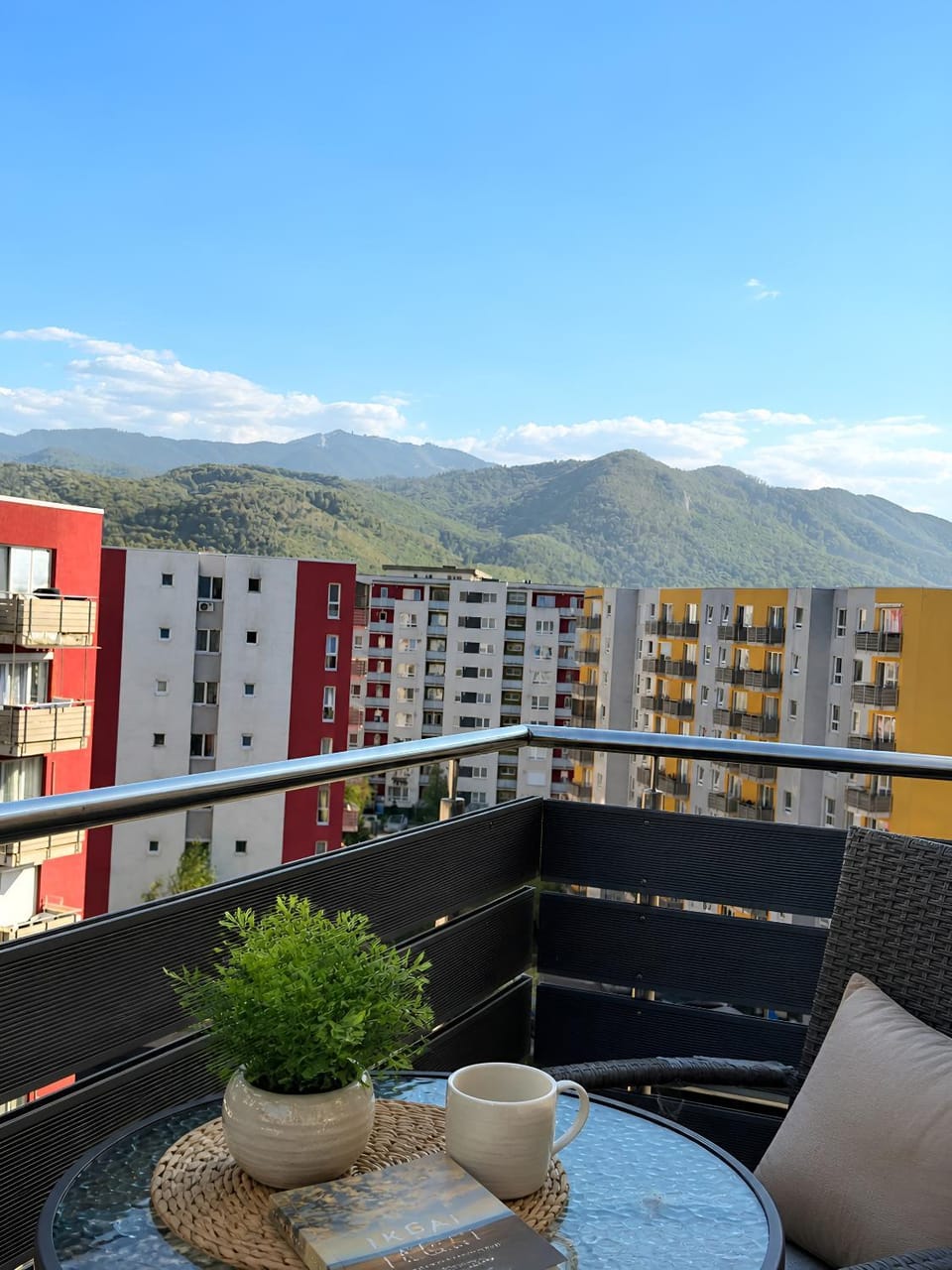 Natural landscape, Balcony/Terrace, Landmark view, Landmark view, Mountain view, Mountain view