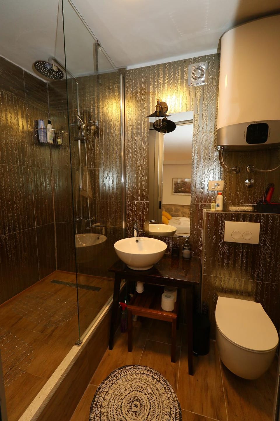 Shower, Toilet, Bathroom