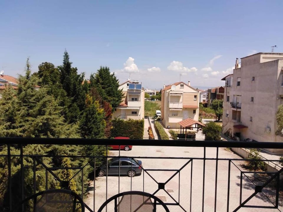 Balcony/Terrace, Street view