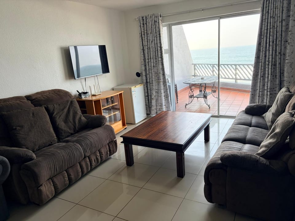 Property building, Lounge or bar