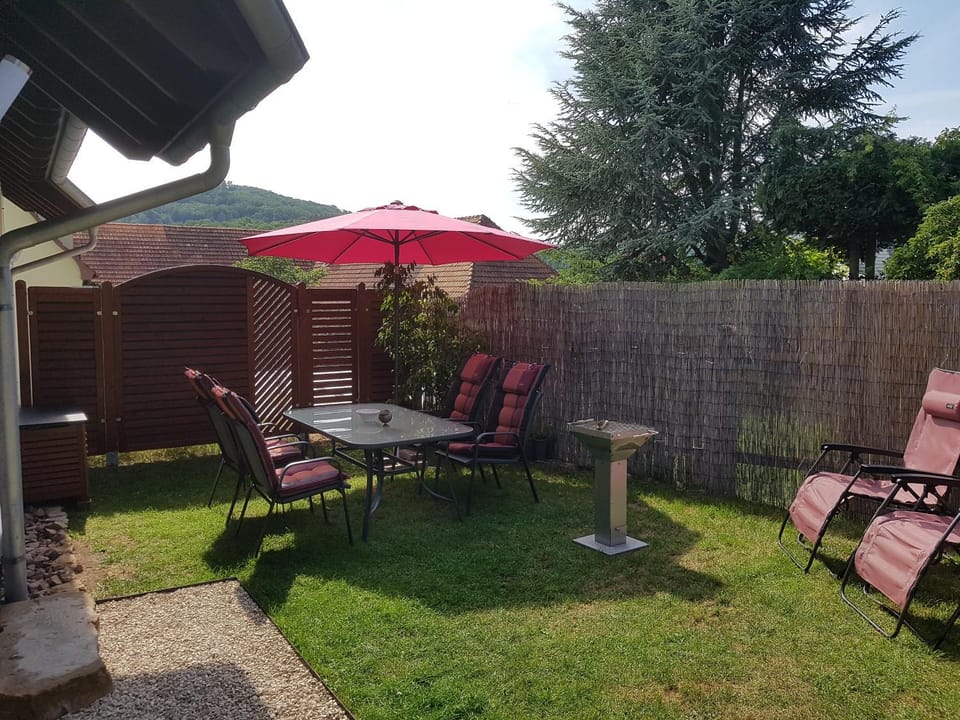 BBQ facilities, Balcony/Terrace, Garden view