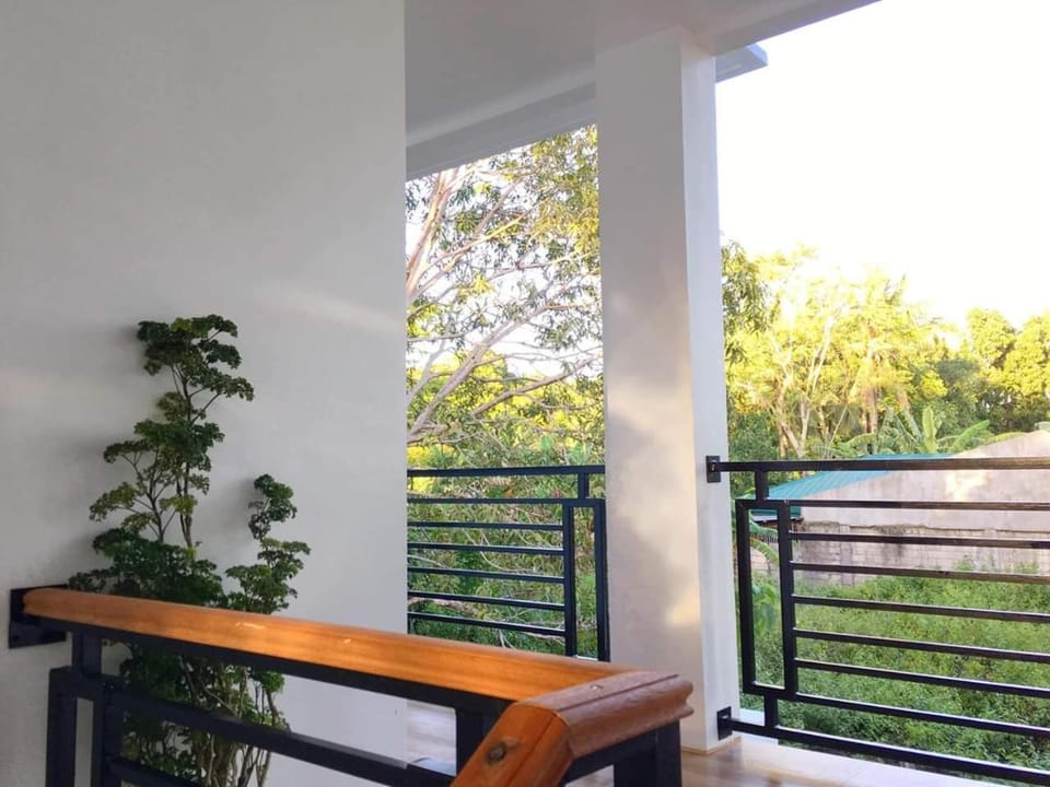 ZaPriscila Tourist Inn Bed and Breakfast in Central Visayas