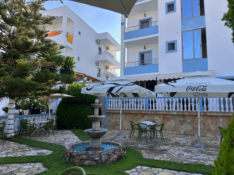 Esmeralda Hotel & Restaurant Hotel in Ksamil