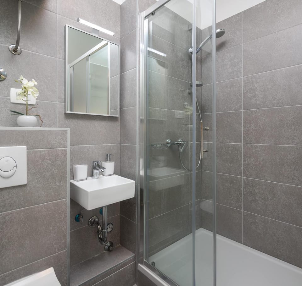 Luxury Studios & Rooms Seven Bed and Breakfast in Split