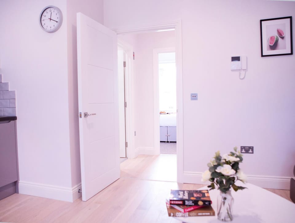 Quiet Central West End Apartments by Indigo Flats Apartment in City of Westminster