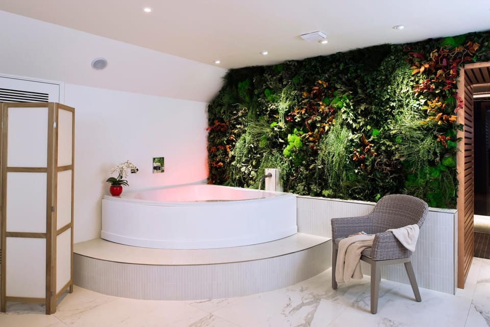 Hot Tub, Steam room, Spa and wellness centre/facilities