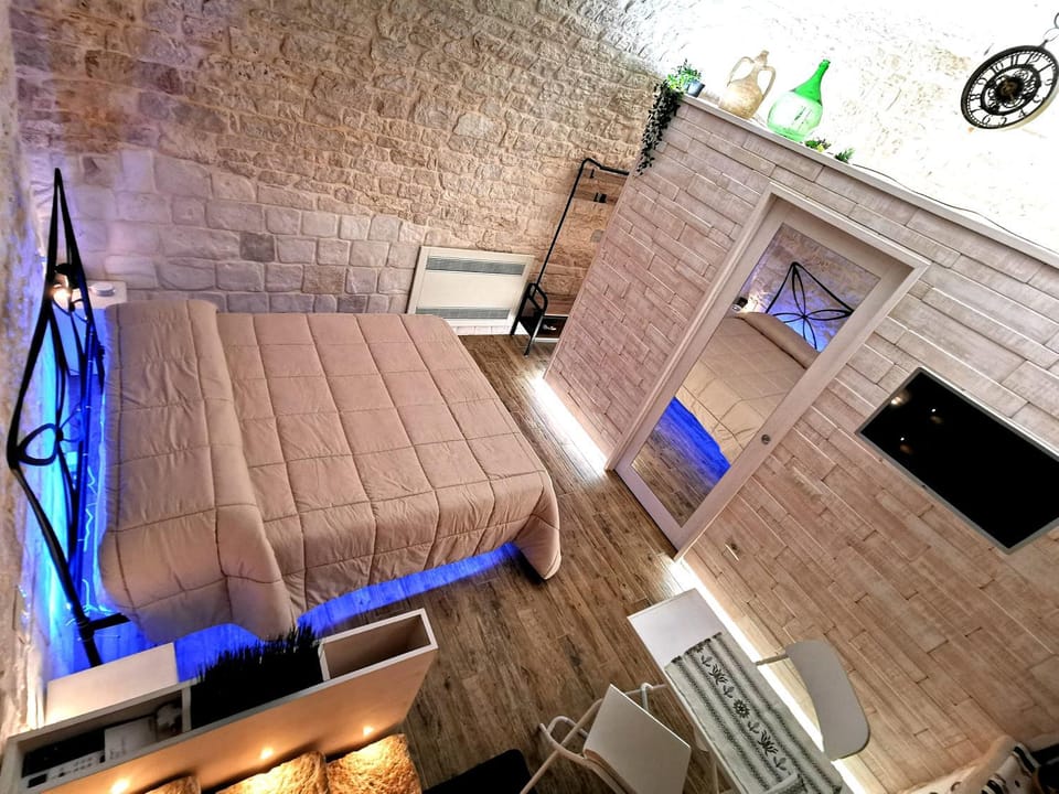 Bed, Breakfast